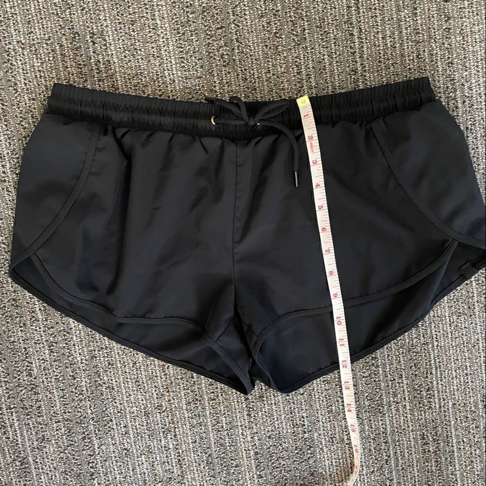Fabletics Black Lightweight Active Running Shorts‎ - Picture 7 of 9